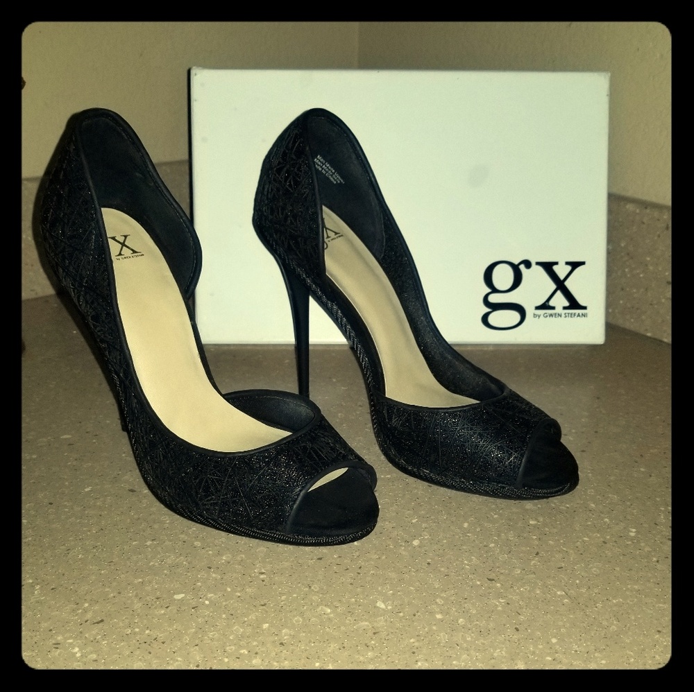 Gwen Stefani gx  Oath Dress Sandal